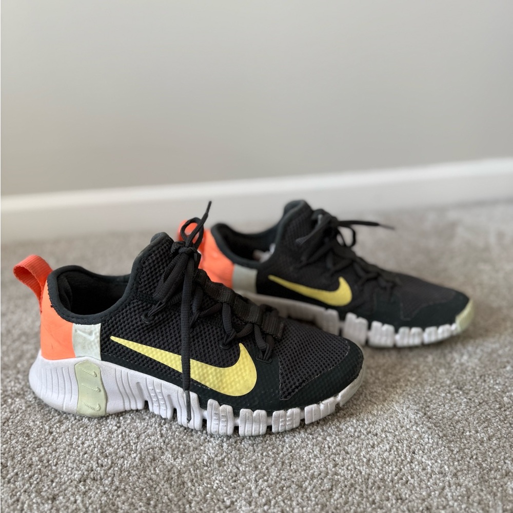 Nike Free Metcon Sneaker Tennis Shoe